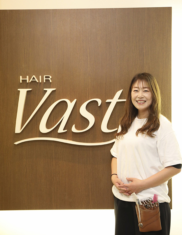 HAIR Vast(ヘアーバースト)スタイリスト 守屋 雅美